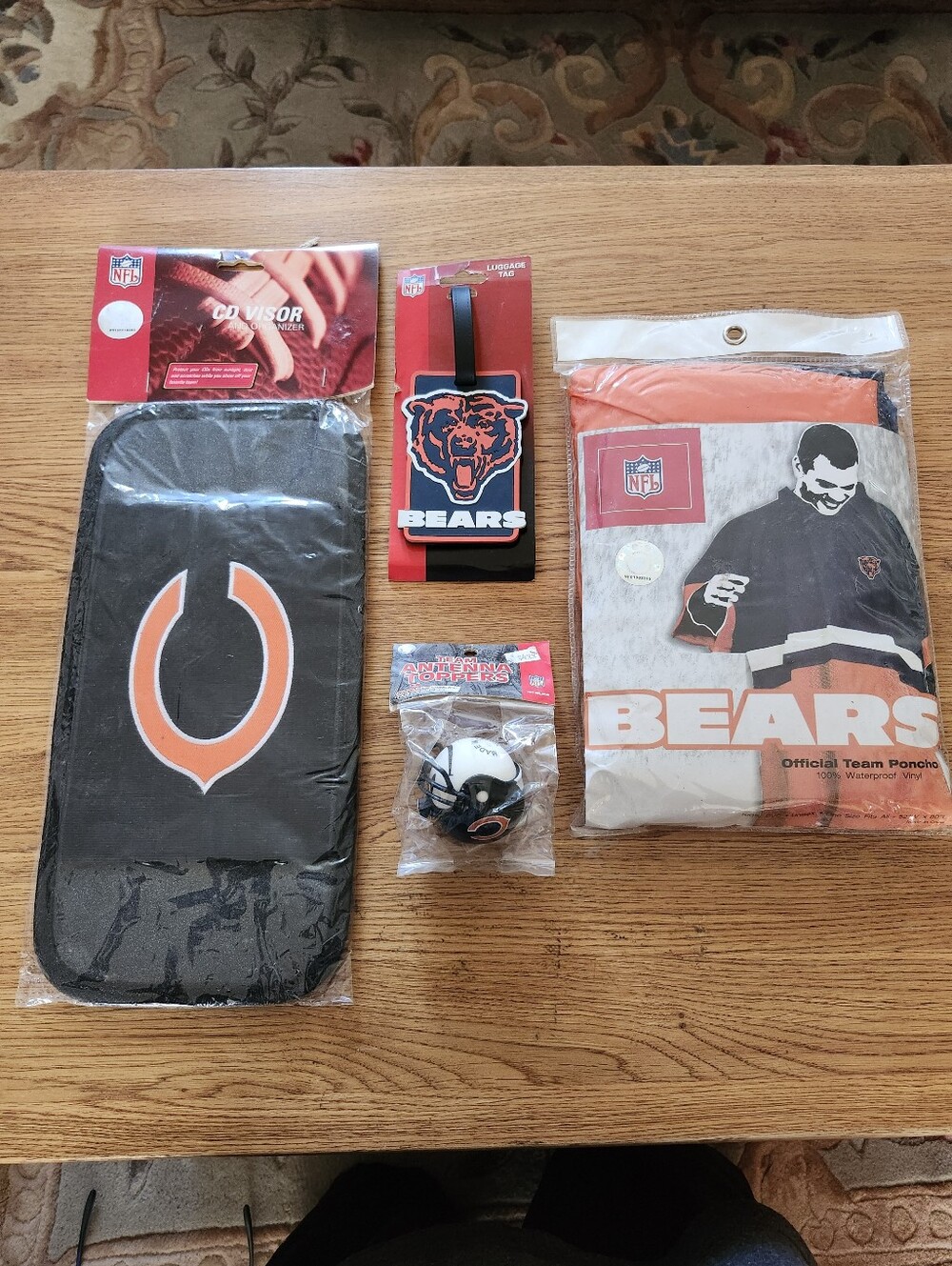 NFL Bears Travel Accessories Bundle